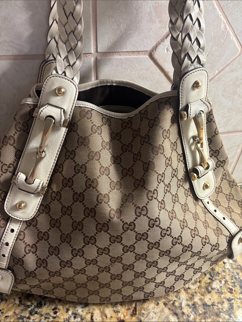 Vintage Gucci Beige Monogram Shoulder Bag with Cream Braided Handles. - Picture 5 of 13